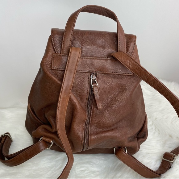 Reaction by Kenneth Cole Leather Backpack - Picture 3 of 9